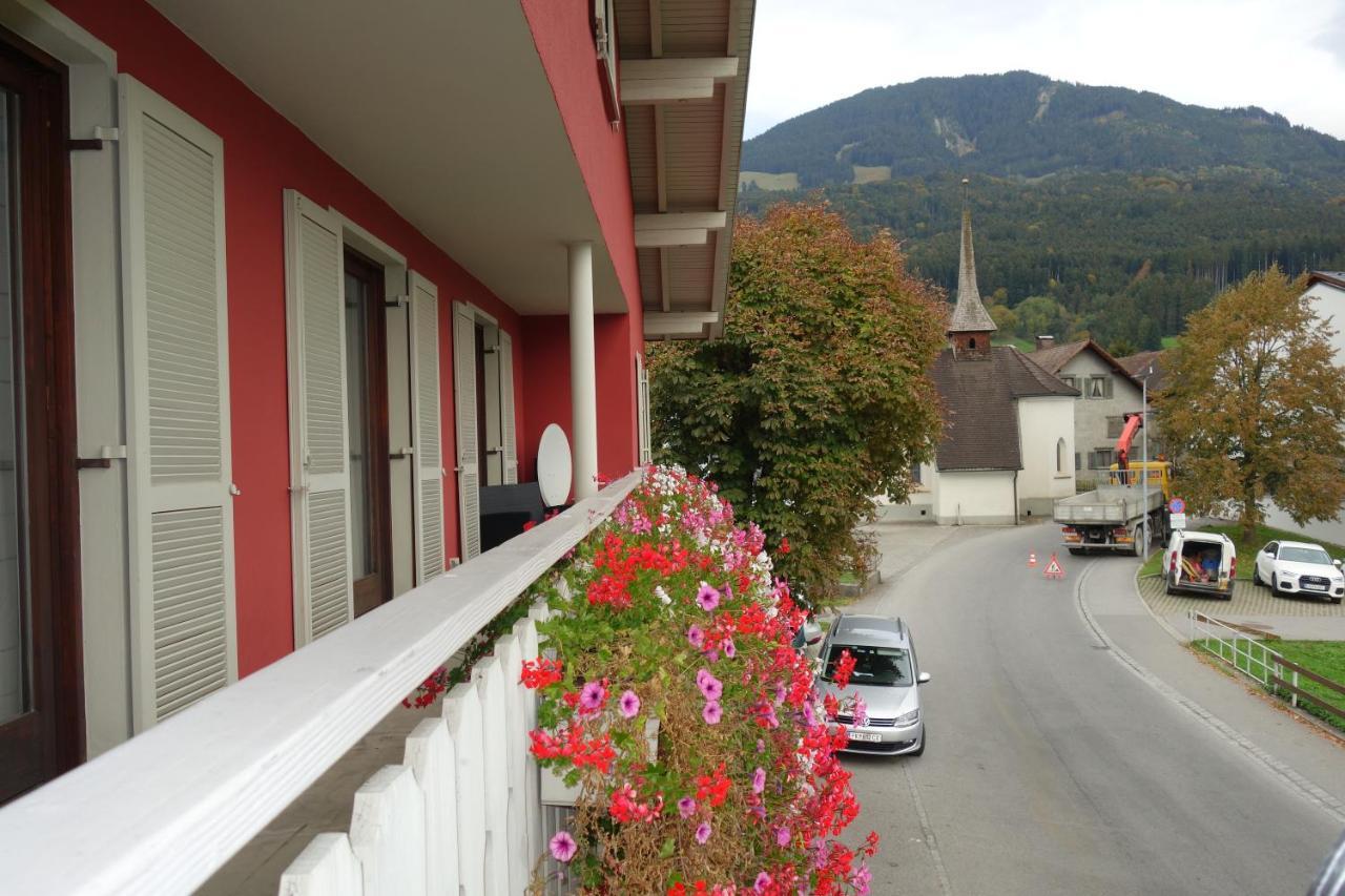 Hotel Wirtshaus Zum Stern à Satteins Extérieur photo